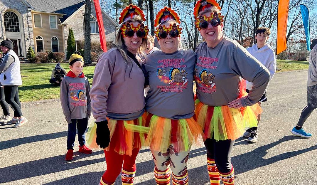 Raffle and Costume Contests at the Turkey Trot!